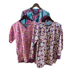 The Scrub Co Lot of Three Scrub Tops Long Short Sleeve Women's Size Small